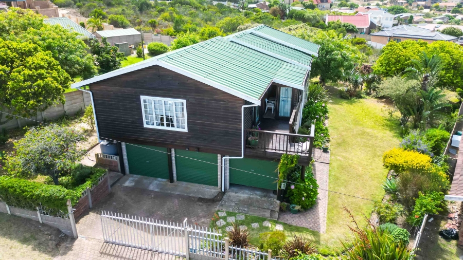 4 Bedroom Property for Sale in Dana Bay Western Cape